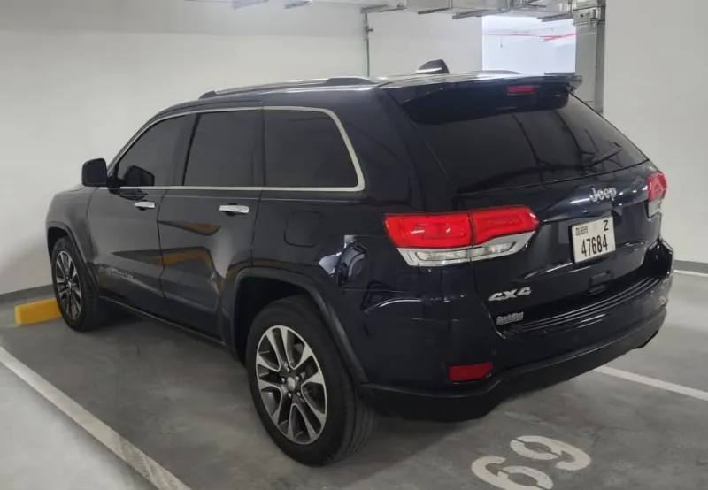 2018 Jeep Grand Cherokee in Dubai